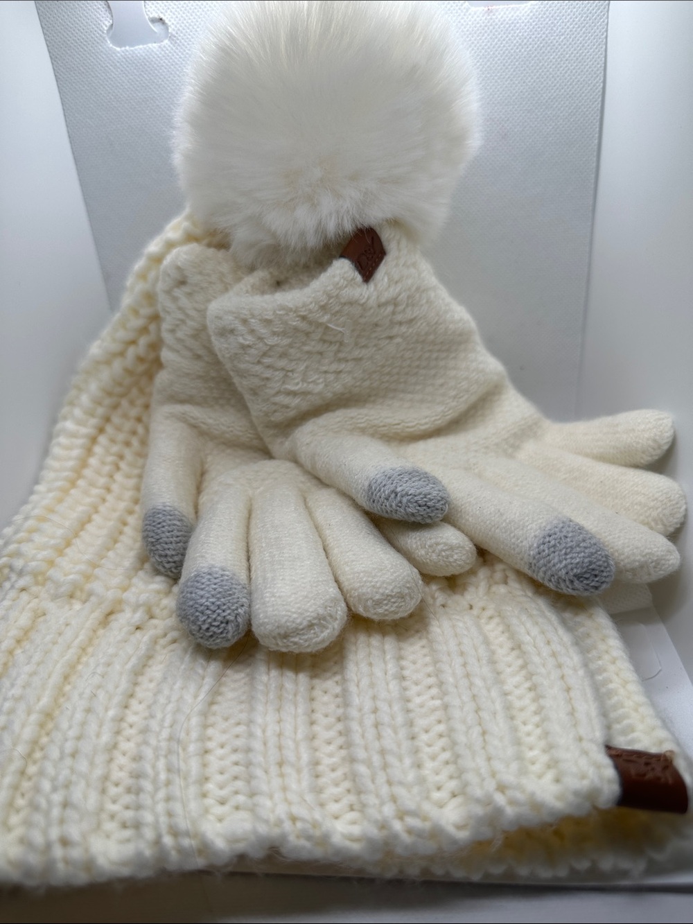 D&Y Cream Knit Gloves and Pom Beanie Set with Gray Touch Tips (84)